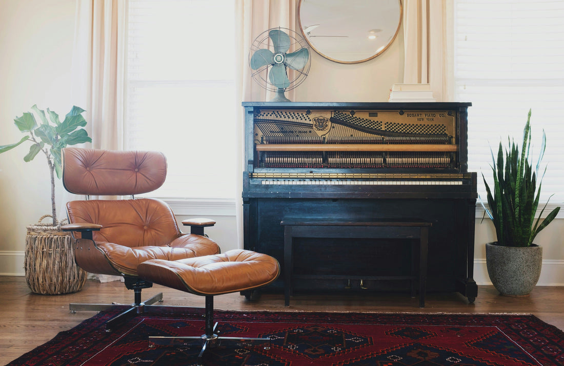 How to Decor Your Living Room with a Piano? | Arts of Architecture