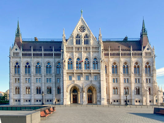 Gothic Architecture: Opulence in Orante Arches and Asymmetry