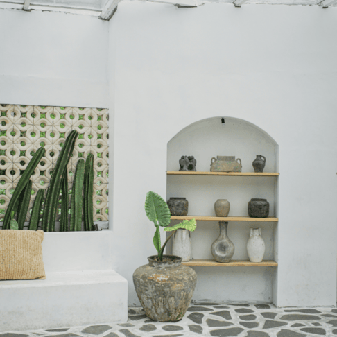Villa or Farmhouse Planters: Add Style with Statement