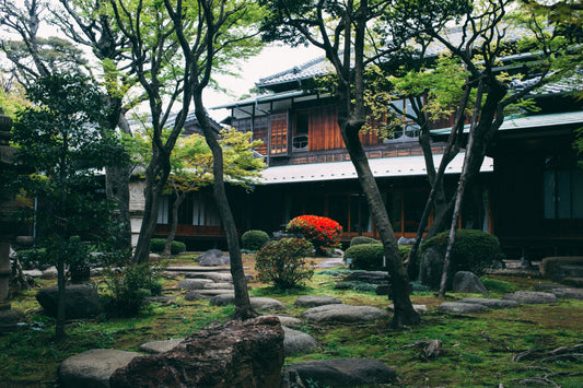 Transform Your Backyard: 10 Stunning Large Garden Ornaments That Will Leave Neighbors in Awe!