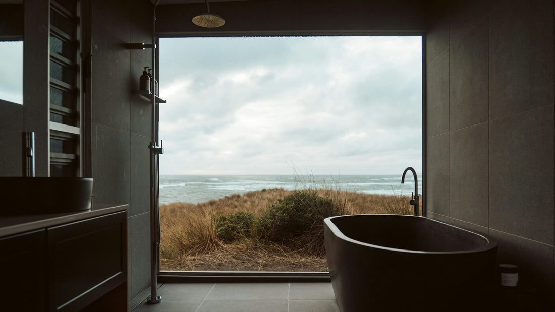Marble Bathtubs: The Lasting Luxe of Your Bathroom